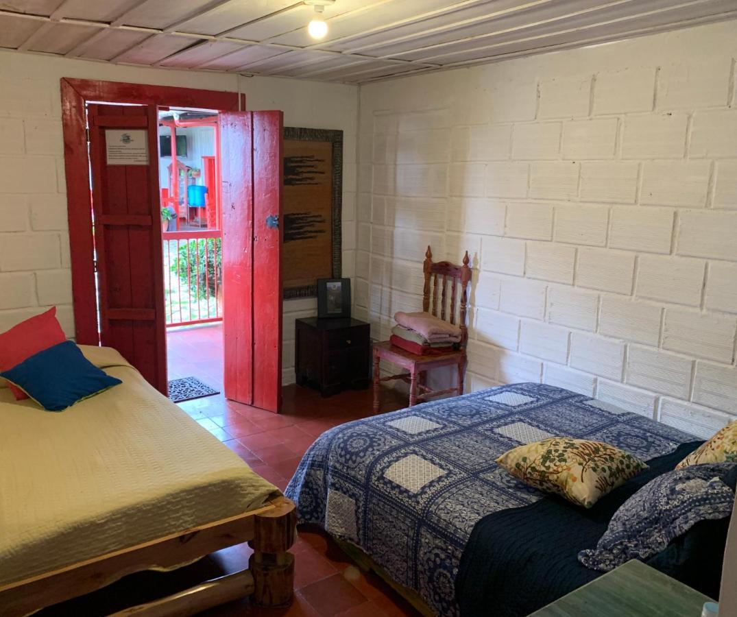Hostal La Laguna Villamaría Eksteriør billede